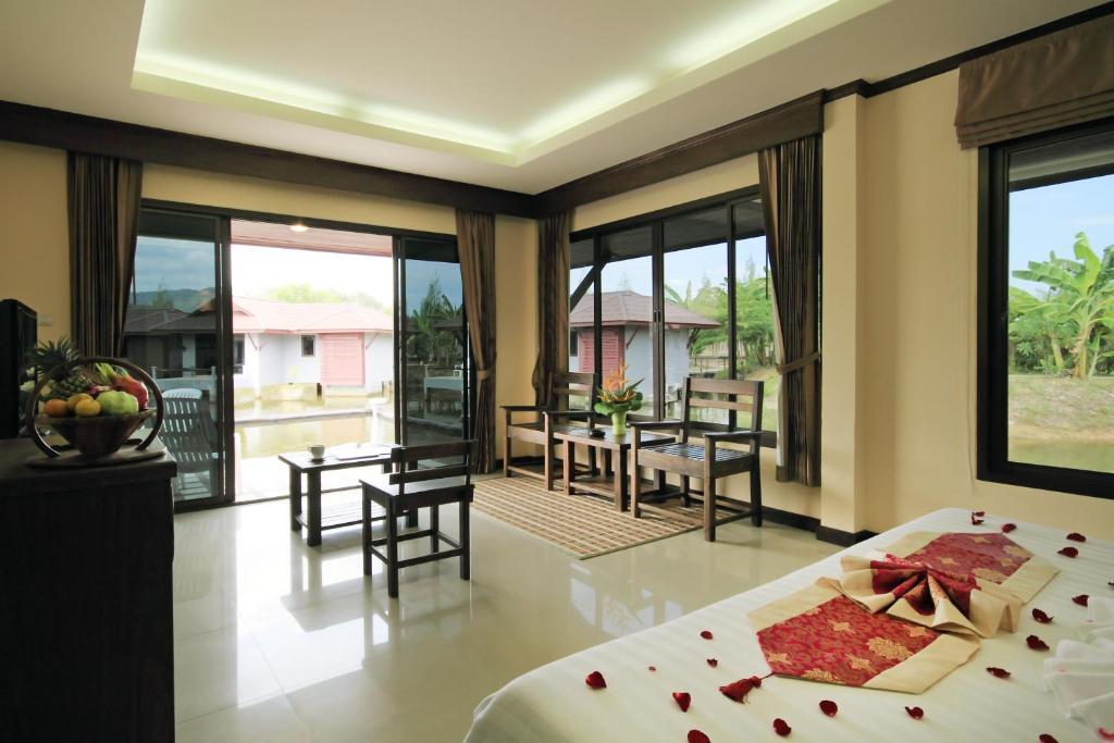 The Villa Laemhin Lagoon Resort Phuket Exterior foto