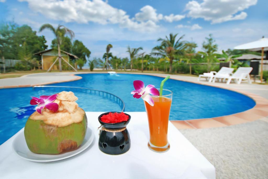The Villa Laemhin Lagoon Resort Phuket Exterior foto