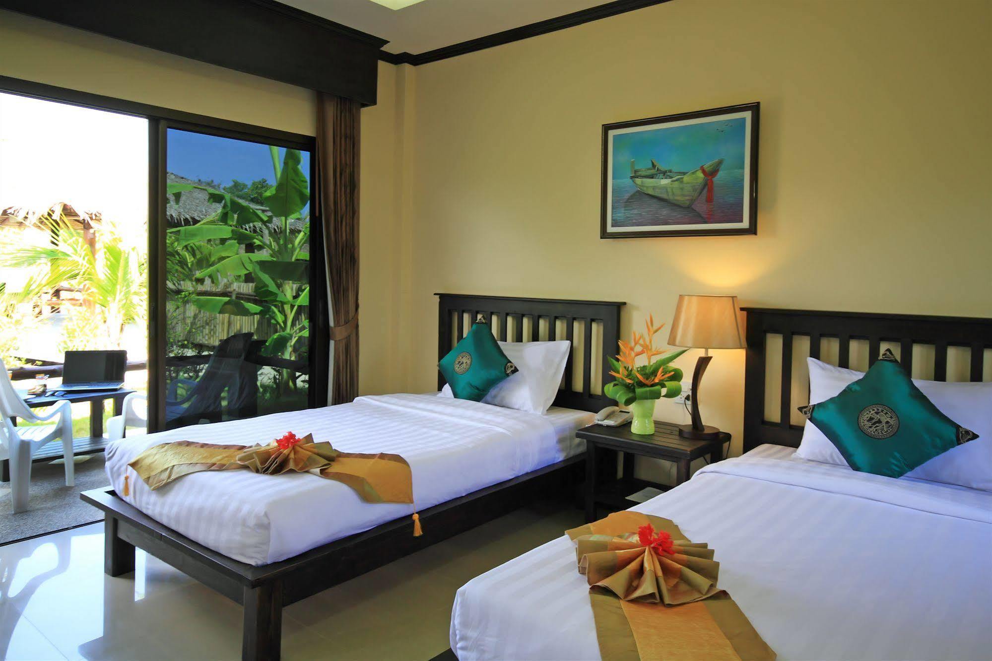 The Villa Laemhin Lagoon Resort Phuket Exterior foto